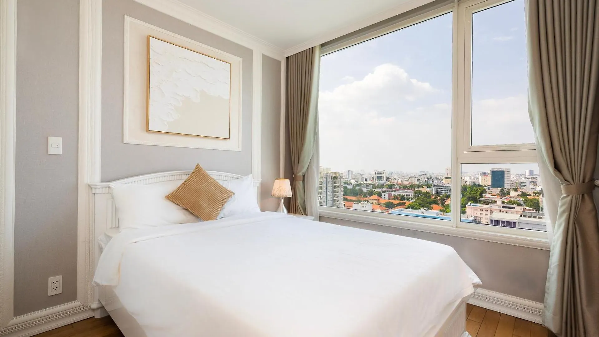2Br 3Br Luxury Apartment Sky Pool Ho Chi Minh City 0*,
