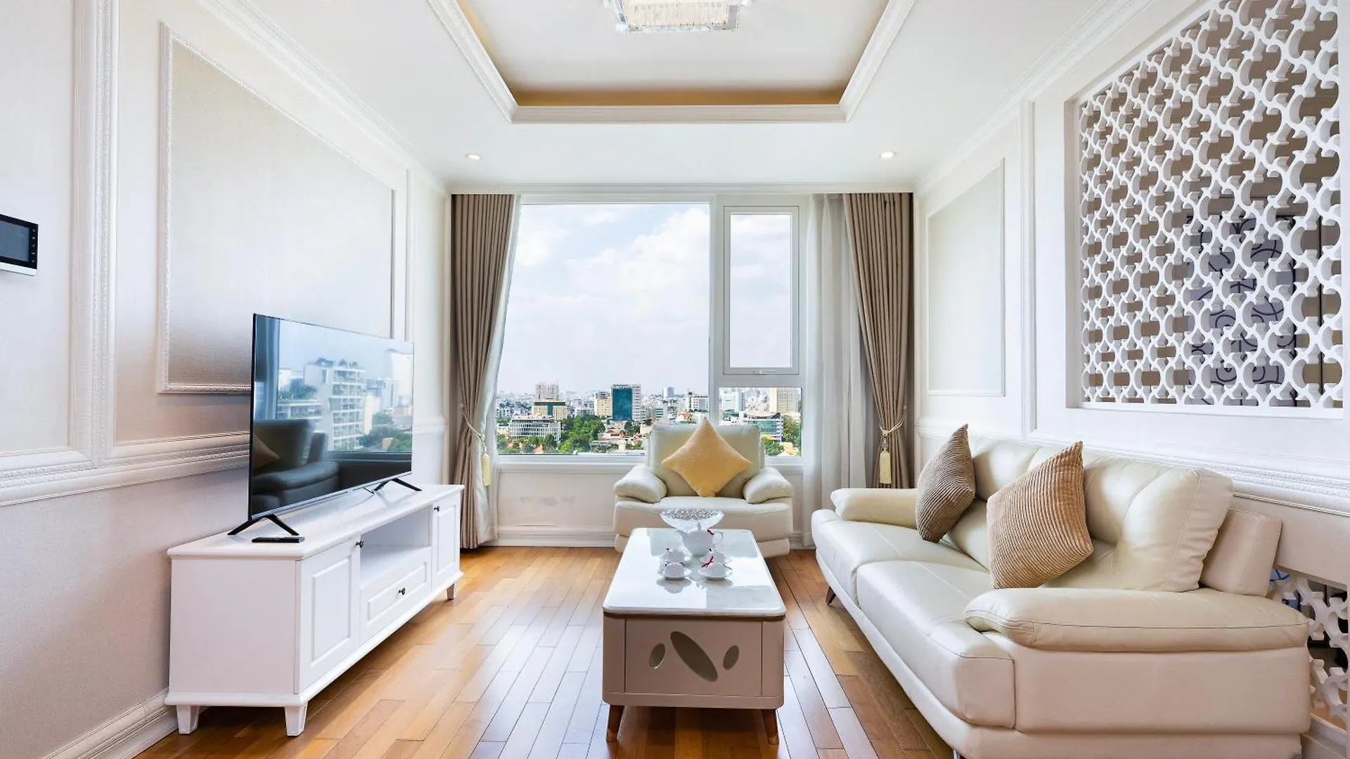 2Br 3Br Luxury Apartment Sky Pool Ho Chi Minh City 0*,  Vietnam