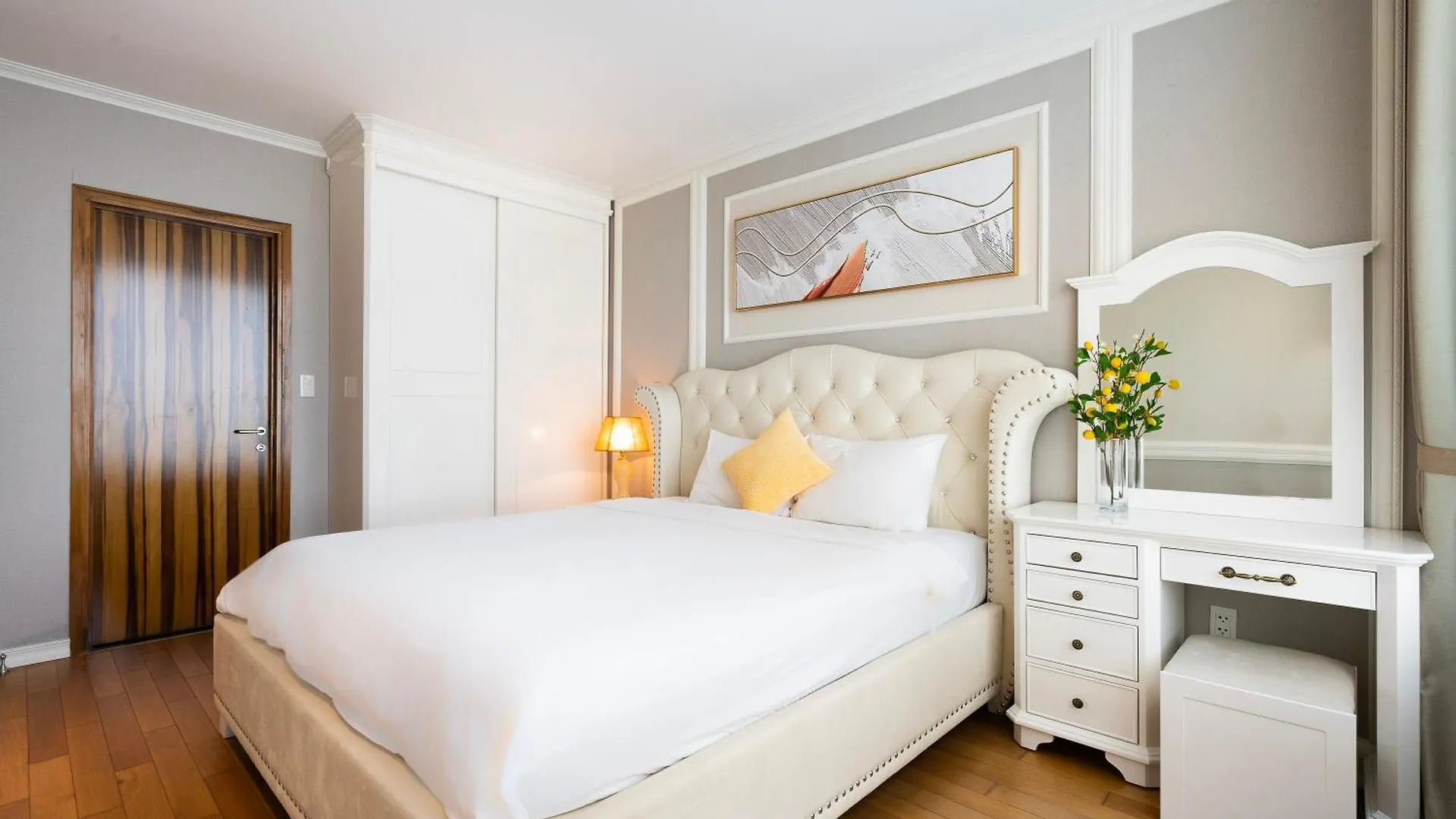 2Br 3Br Luxury Apartment Sky Pool Ho Chi Minh City 0*,  Vietnam