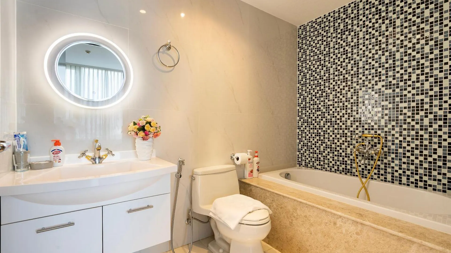 2Br 3Br Luxury Apartment Sky Pool Ho Chi Minh City