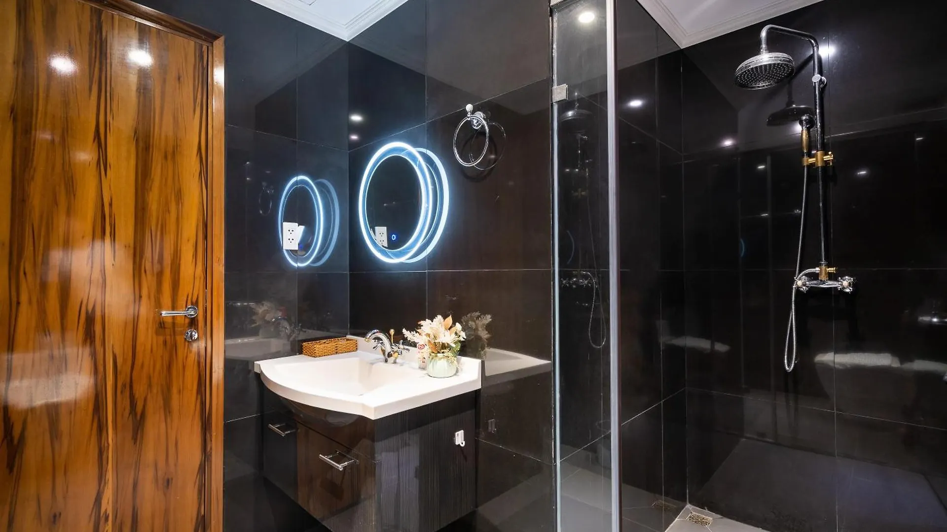 2Br 3Br Luxury Apartment Sky Pool Ho Chi Minh City